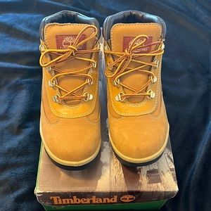 Timberland youth field boot